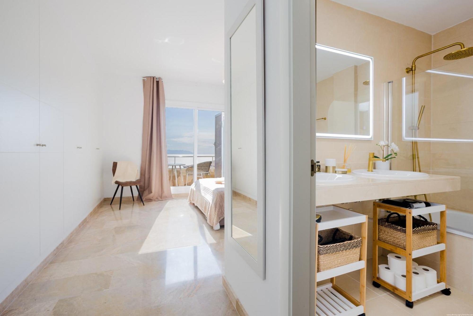 Modern Cozy And Peaceful Holiday Oasis Пуерто де Сантяго Екстериор снимка